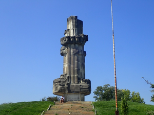 Co dalej z pomnikiem na Kadzielni? I komu jest teraz właściwie poświęcony? Nie wiadomo