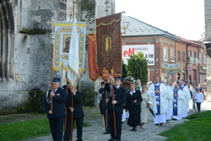 [VIDEO+FOTO] Wielki odpust w Wiślicy. Pielgrzymi nawiedzili Uśmiechniętą Madonnę