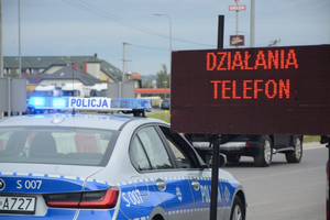 Komórka może doprowadzić do tragedii na drodze. Trwa policyjna akcja „Telefony”