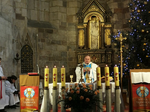 [FOTO] W Wiślicy wyjątkowy jubileusz 700-lecia koronacji króla Władysława Łokietka