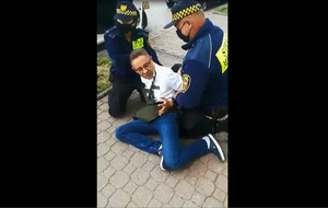 [VIDEO] Skuli właściciela kieleckiej restauracji i odwieźli na komisariat. Dlaczego?