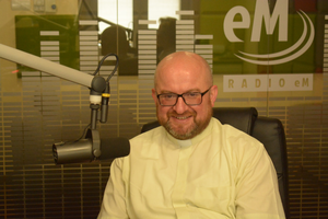 [VIDEO] Ks. dr Adam Wilczyński: Uczestnicząc w Eucharystii, uczestniczymy w wieczności