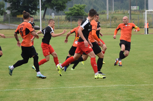 Siedem bramek w Ożarowie. Okręgowy Puchar Polski zostaje w Ostrowcu