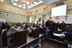 Prezydent wysłał odpowiedź do Hundsdorferów. Nadzwyczajna Sesja we wtorek