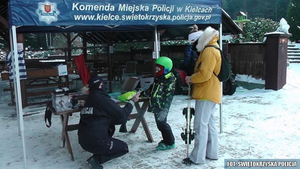 „Kręci mnie bezpieczeństwo na stoku”, czyli policyjna akcja edukacyjna