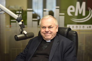 Ksiądz Stanisław Słowik, Caritas Diecezji Kieleckiej: Staramy się pomóc wszystkim potrzebującym