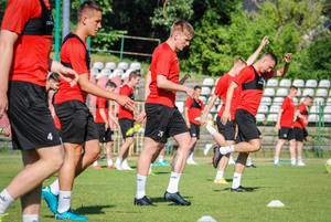 Korona gra sparing z Widzewem. Tym razem bez kibiców