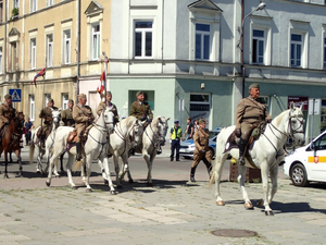 „Kadrówka” wchodzi do Kielc