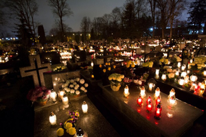 Wszystkich Świętych. Zmiany w ruchu ulicznym i w komunikacji miejskiej