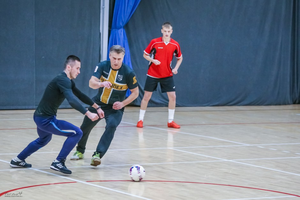 „Grudniowy” ciągle mocny