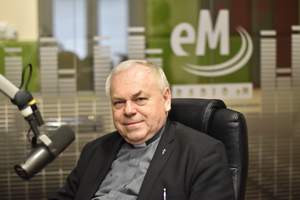 Ksiądz Stanisław Słowik: Caritas pomaga uchodźcom i mieszkańcom Ukrainy