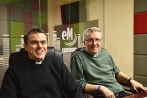 Ks. Stanisław Król (parafia Niepokalanego Serca NMP): Matka Boża troszczy się o wszystkie narody