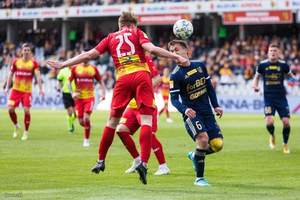 Korona wraca do pracy