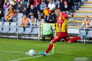 Korona była tłem dla lidera. Trzecia porażka 