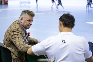 Servaas zawiesza internetową aktywność  