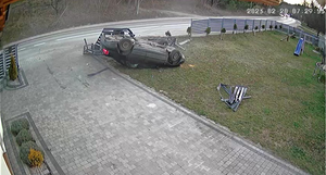 Dachowanie na terenie posesji. To już… czwarty raz