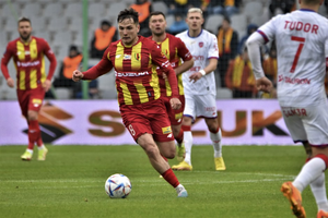 Z mistrzem w sobotę