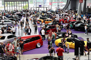 [ZDJĘCIA] Rekordowe samochodowe show w Targach Kielce