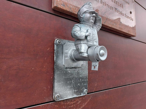 Skandal! Ktoś ukradł dzwonek z figury Szwejka!