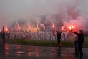 [WIDEO, FOTO] „Kieleccy patrioci” uczcili Godzinę 