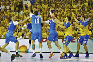 Wyjątkowa „Święta Wojna”. Będzie się działo nie tylko na parkiecie