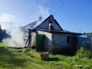 Poranny pożar w Rudzie Pilczyckiej. Trwa dogaszanie