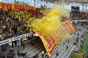 W jakich barwach maluje się żółto-czerwona przyszłość? Agata Wojda odpowiada