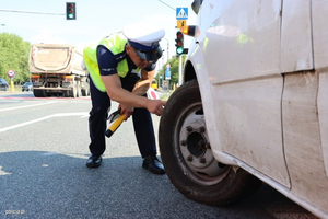 Nietrzeźwy kierowca autokaru planował zabrać dzieci na wycieczkę
