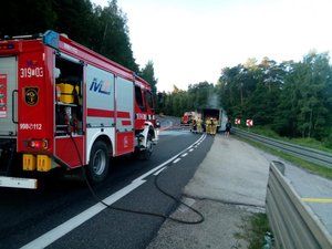 Poranny pożar samochodu dostawczego