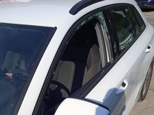 Chwile grozy na Ślichowicach. Roczna dziewczynka zatrzaśnięta w nagrzanym aucie