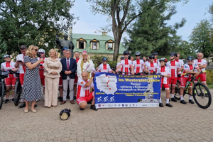 Wyruszyli na rowerach na Westerplatte. Chcą upamiętnić bohaterów