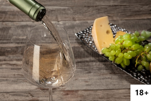 Dlaczego białe wino i ryba to idealne połączenie