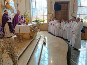 Diecezja kielecka ma nowych nadzwyczajnych szafarzy i lektorów