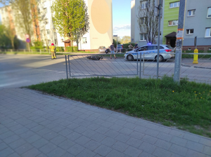 Wypadek na skrzyżowaniu, motocyklista w szpitalu