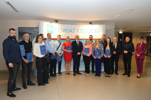 Przybywa miejsc pracy dla osób niepełnosprawnych