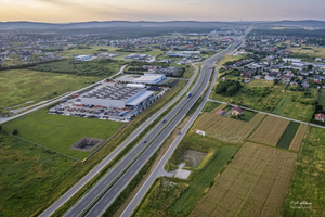 Uwaga kierowcy! Protestujący blokują ważną drogę