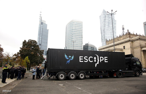 Uświadamia traumę ofiar handlu ludźmi. „Escape Truck” w Końskich