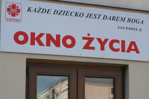 Noworodek w „Oknie Życia” w Kielcach