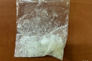 Kierowca pod wpływem narkotyków, a pasażerka miała je przy sobie