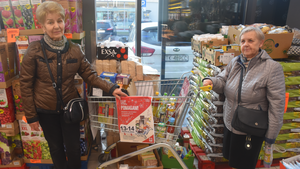 Akcja „Tak, pomagam!”. Zbierali żywność dla potrzebujących