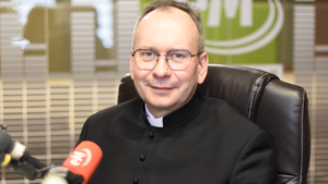 Ks. Karol Zegan:  Wieczysta adoracja Najświętszego Sakramentu to „sztafeta miłości”