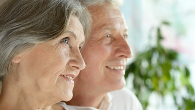 Coraz więcej stulatków w regionie. Rośnie liczba świadczeń honorowych