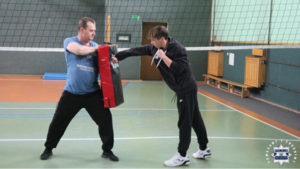 Młodzież uczyła się samoobrony i technik interwencji