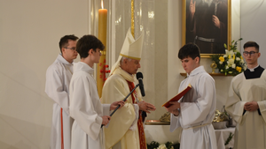 Wigilia Paschalna w parafii Ducha Świętego w Kielcach. Przewodniczył jej biskup Marian Florczyk