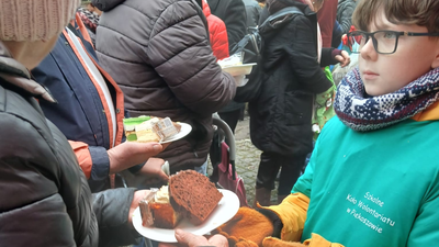 Dzień Niewidzialnej Pracy – doceńmy wolontariuszy