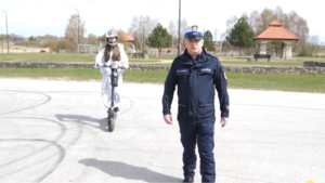 Ważne zmiany dla użytkowników hulajnóg. Jakie? Obejrzyj film!