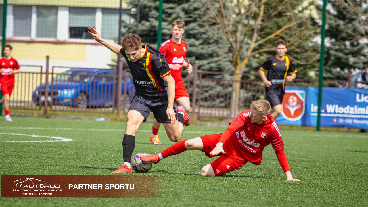 Bezbramkowe derby w Ostrowcu. Raport ze świętokrzyskich boisk