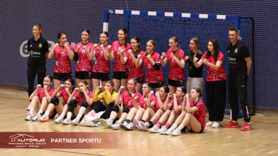 Rwany i trudny mecz zakończony zwycięstwem. Juniorki młodsze Akademii Korony Handball pokonały UKS Banino