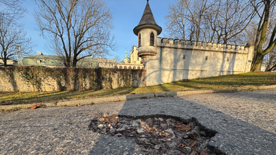 Zaniedbany park w centrum ma szansę na rewitalizację