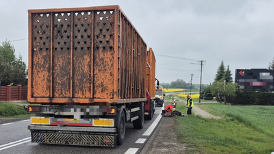 Wypadek z udziałem ciężarówki i rowerzysty